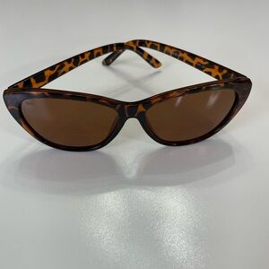 Shady Rays Elegant Tortoise Shell Cat-Eye Polarized Sunglasses